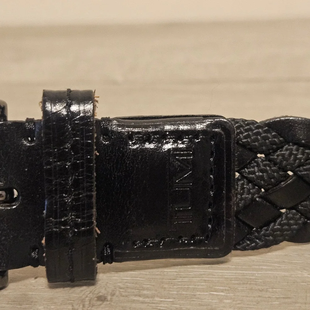 TUMI Mens Braided Leather Belt Black Woven Gunmetal Buckle 15906 Size Large